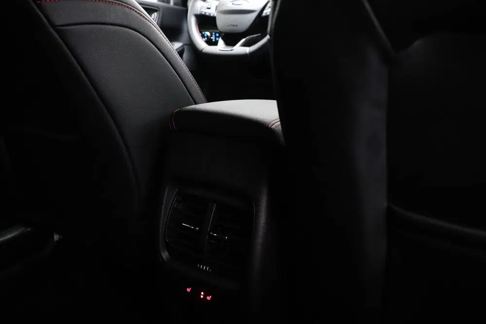 Ford Kuga 2.5 PHEV ST-Line X uit 2020, foto 3