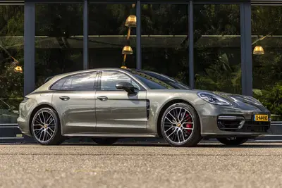Porsche Panamera Sport Turismo 2.9 4 E-Hybrid Platinum Edit uit 2023