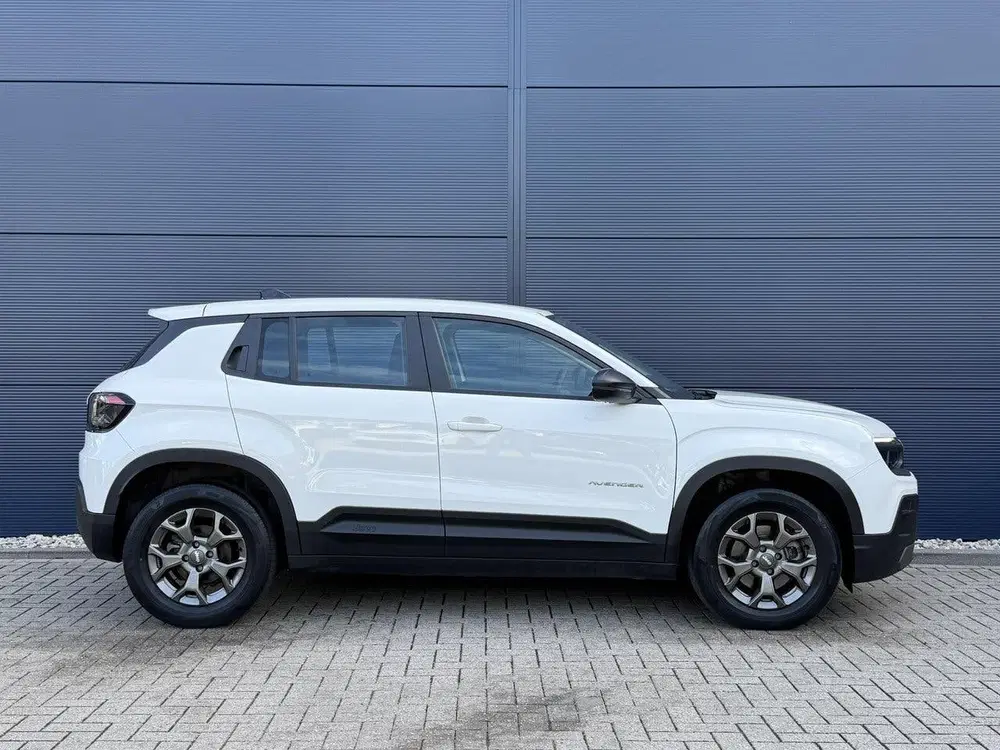 Jeep Avenger Longitude 54 kWh SOH 97 uit 2025, foto 3