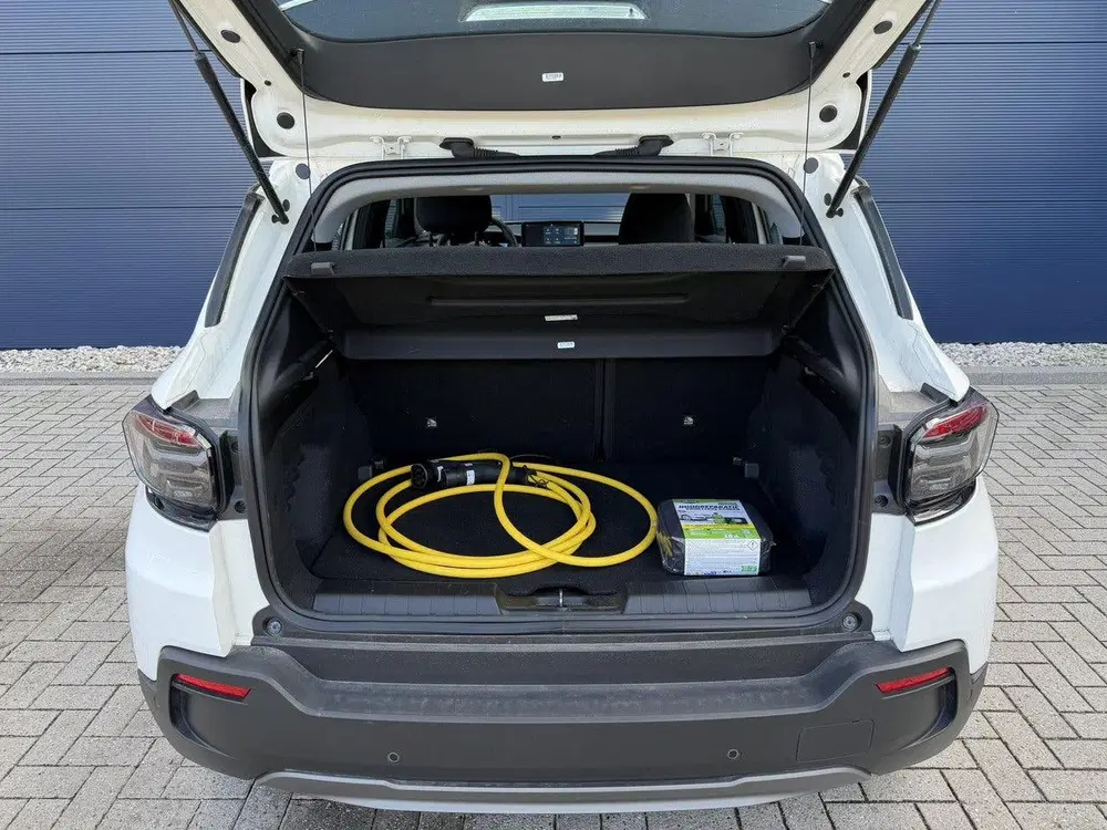 Jeep Avenger Longitude 54 kWh SOH 97 uit 2025, foto 6