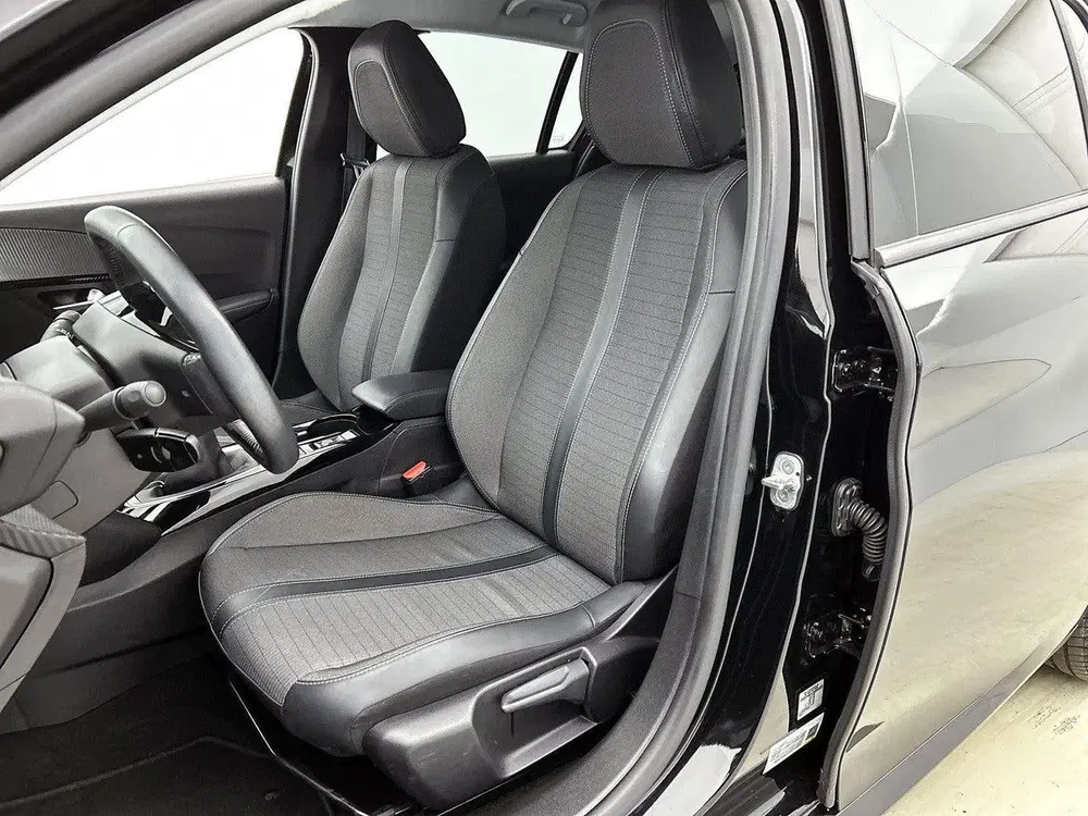 Peugeot 208 Allure Pack 75pk uit 2022, foto 10
