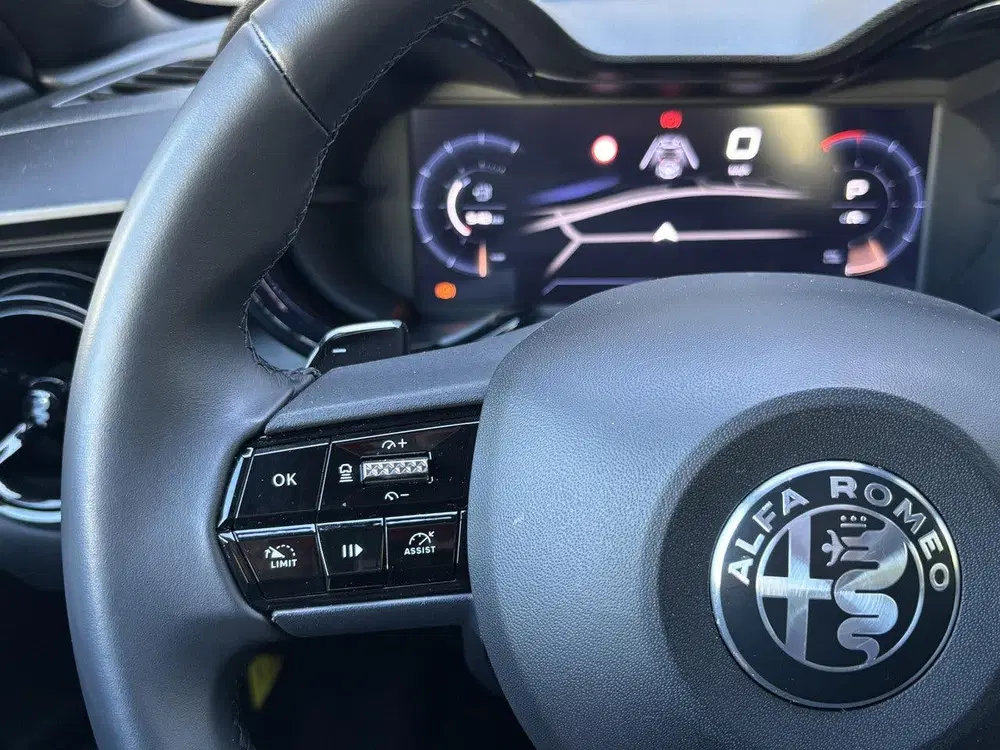 Alfa Romeo Junior 145pk Hybrid Ibrida Speciale Automaat uit 2025, foto 14