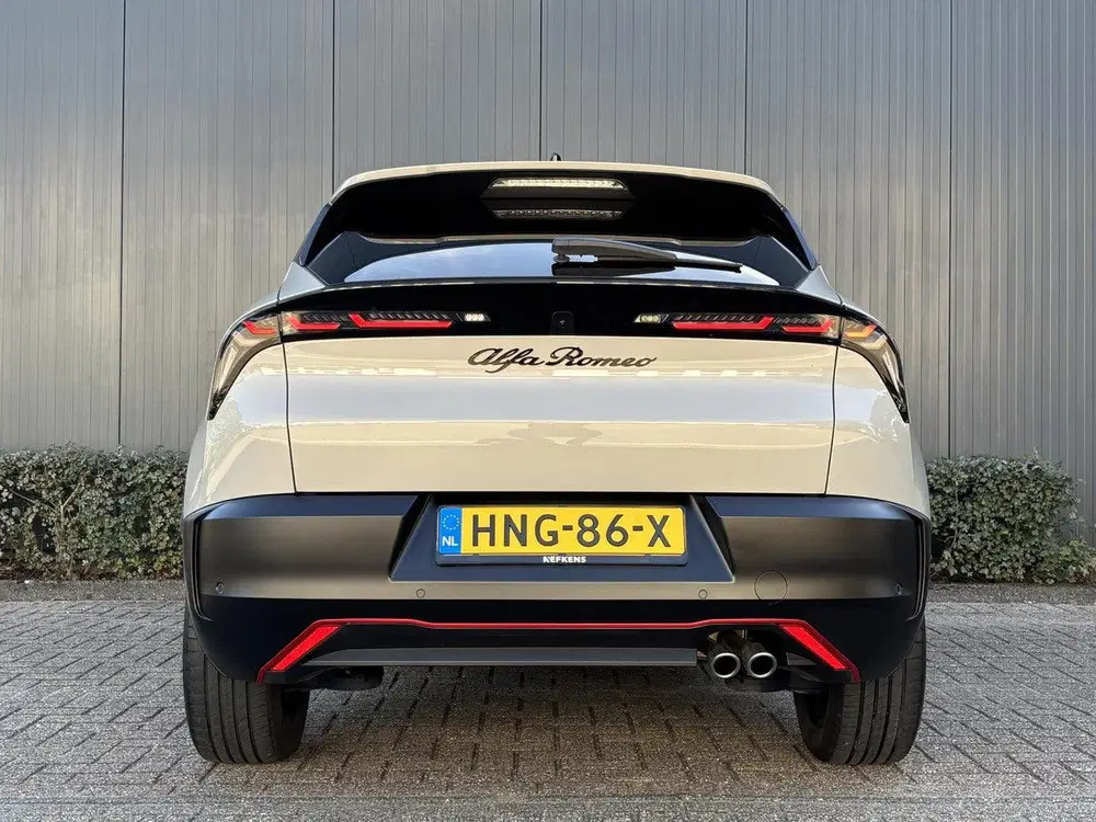 Alfa Romeo Junior 145pk Hybrid Ibrida Speciale Automaat uit 2025, foto 5