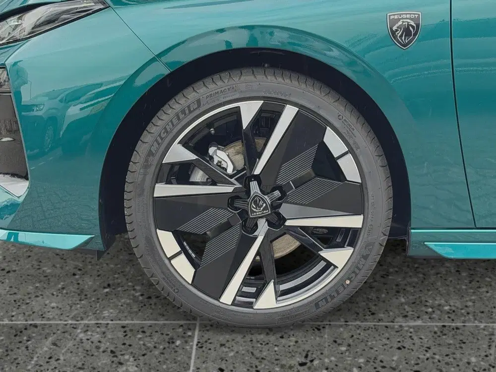 Peugeot 308 GT 1.2 Hybrid 145pk e-DCS6 uit 2026, foto 9