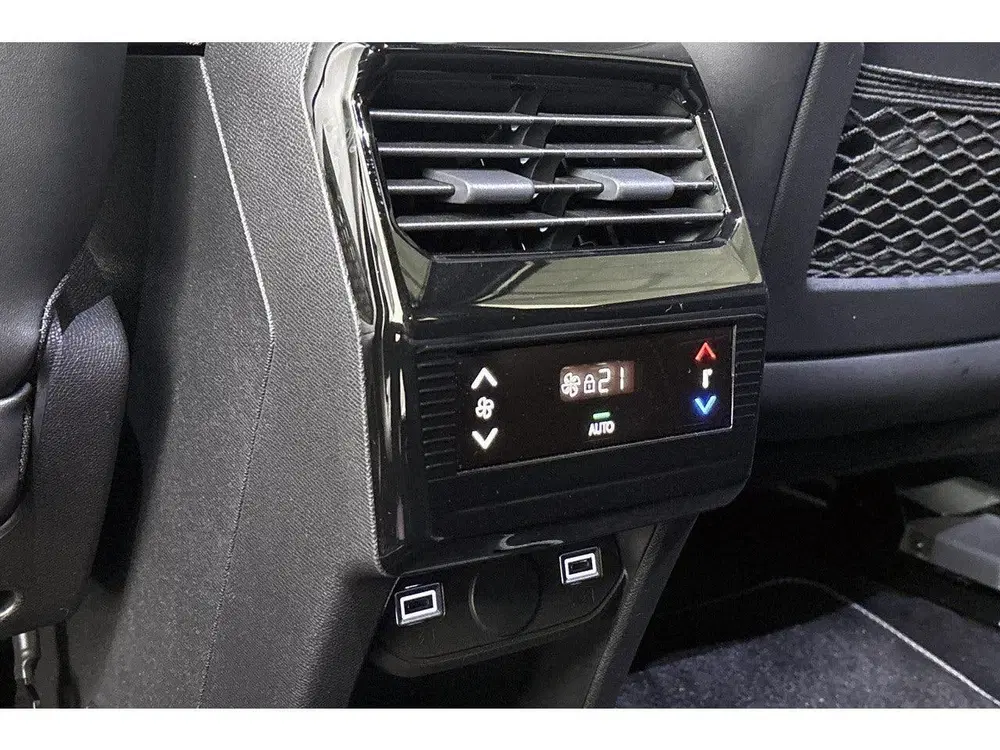 Peugeot 5008 1.2 Hybrid 145 GT 7p 360 Camera Keyless St uit 2025, foto 12