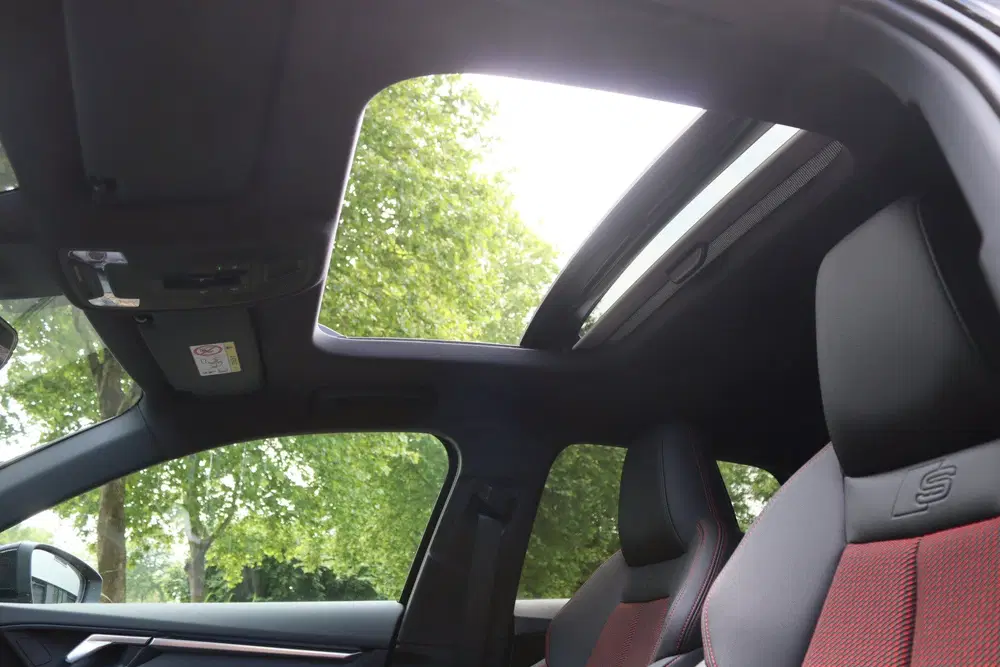 Audi A3 45 TFSI e 272pk S edition Competition Pano uit 2025, foto 13