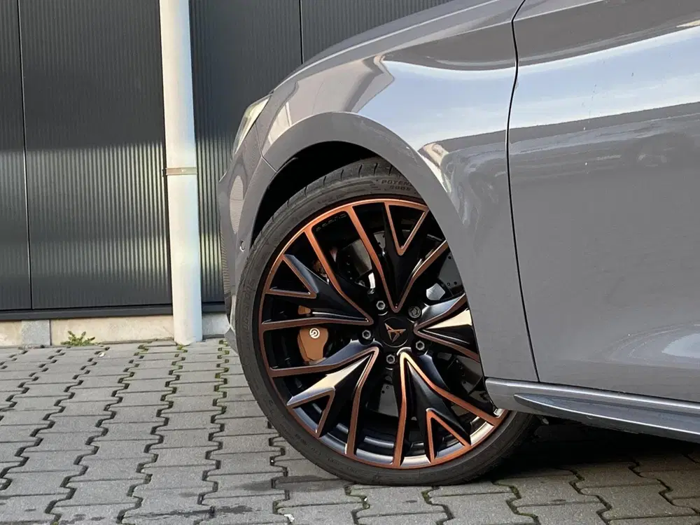 Cupra Leon ST VZ 4Drive uit 2022, foto 10