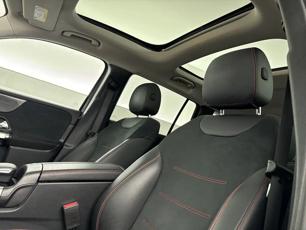 Mercedes-Benz GLB 180 AMG Business Solution Pano-dak uit 2021, foto 11