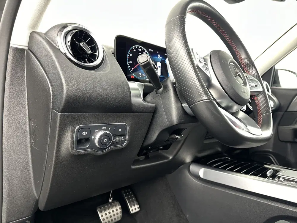 Mercedes-Benz GLB 180 AMG Business Solution Pano-dak uit 2021, foto 9