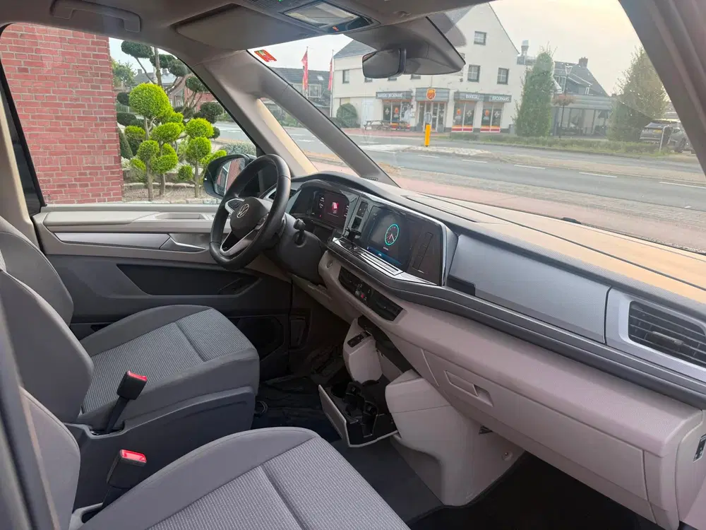 Volkswagen Multivan 1.5 eHybrid L2 Economy Business 4Motion uit 2025, foto 14
