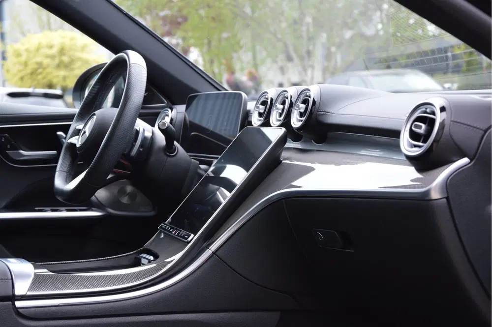 Mercedes-Benz C-Klasse 300 e AMG Line PANORAMADAK uit 2024, foto 4