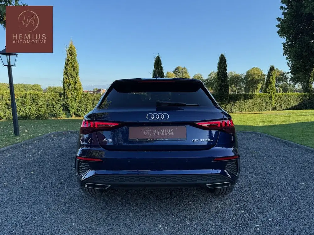 Audi A3 TFSI e S line uit 2024, foto 4
