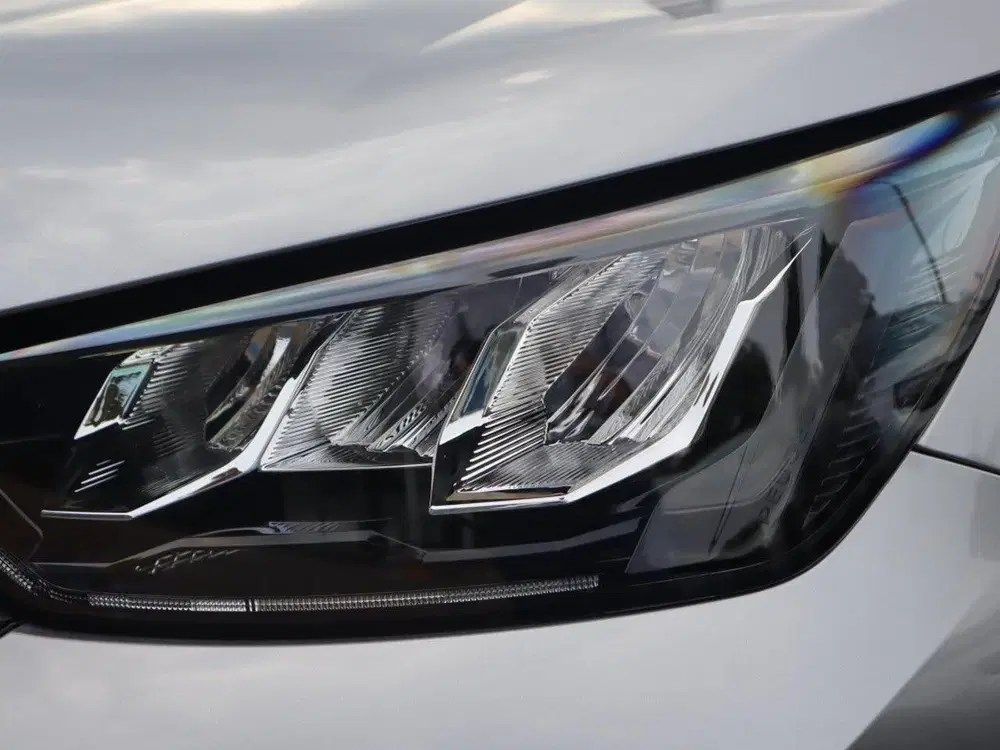 Peugeot 2008 SUV Allure PureTech 100pk H6 uit 2025, foto 10