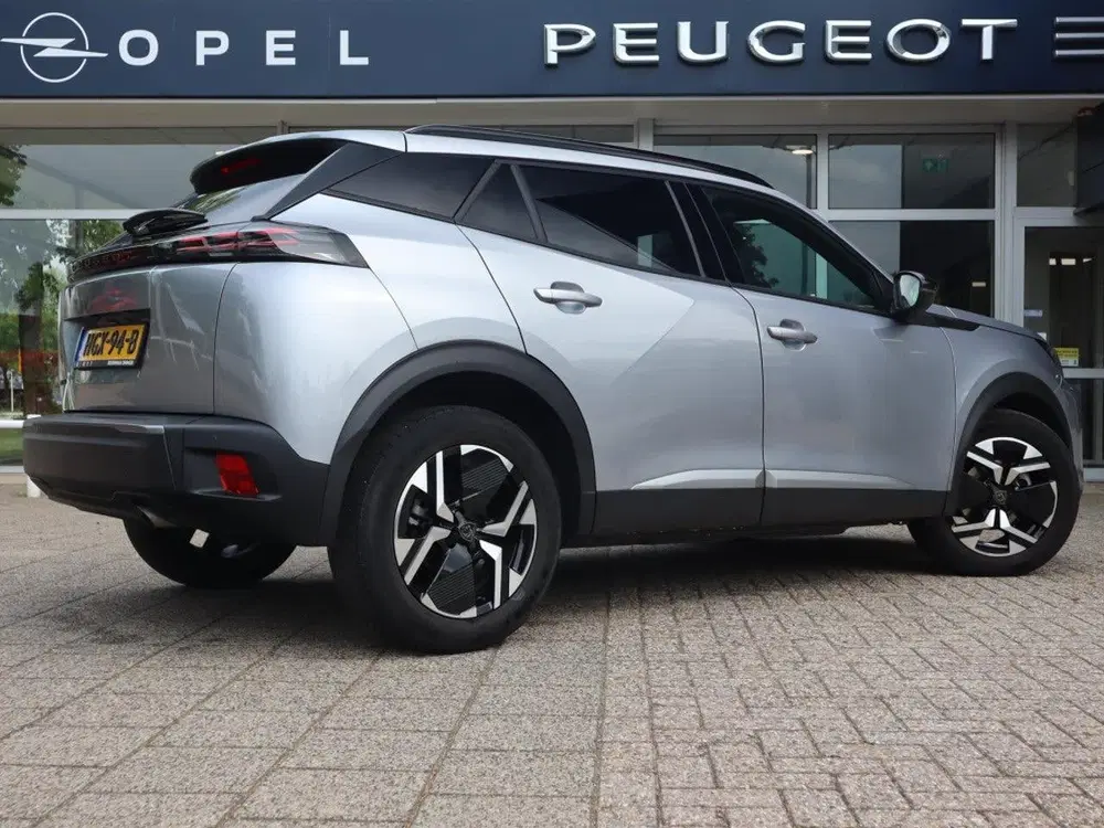 Peugeot 2008 SUV Allure PureTech 100pk H6 uit 2025, foto 4