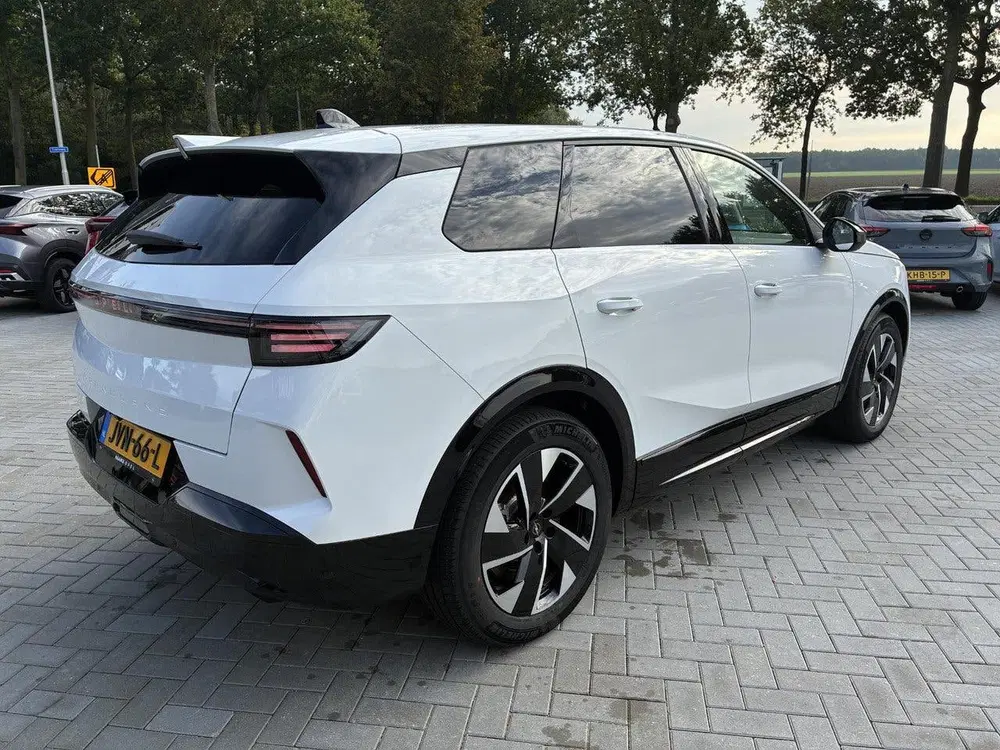 Opel Grandland Electric Business Edition 73 kWh uit 2026, foto 4