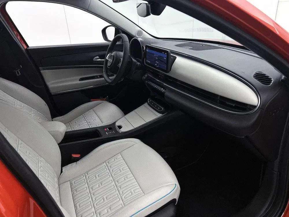 Fiat 600e 156pk La Prima 54 kWh Automaat uit 2024, foto 12