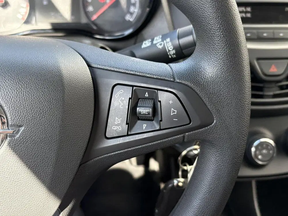 Opel Karl 1.0 ecoFLEX 120 Jaar Edition uit 2019, foto 15