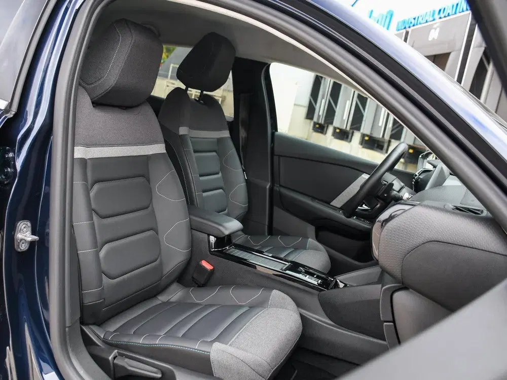 Citroën C4 Max 1.2 Puretech 130pk Automaat DODE HOEK uit 2024, foto 11