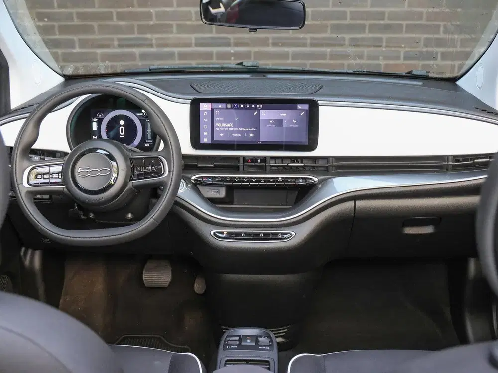 Fiat 500e Icon 42kWh 118pk uit 2024, foto 12