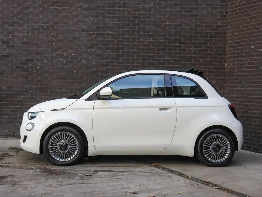 Fiat 500e Icon 42kWh 118pk uit 2024, foto 2