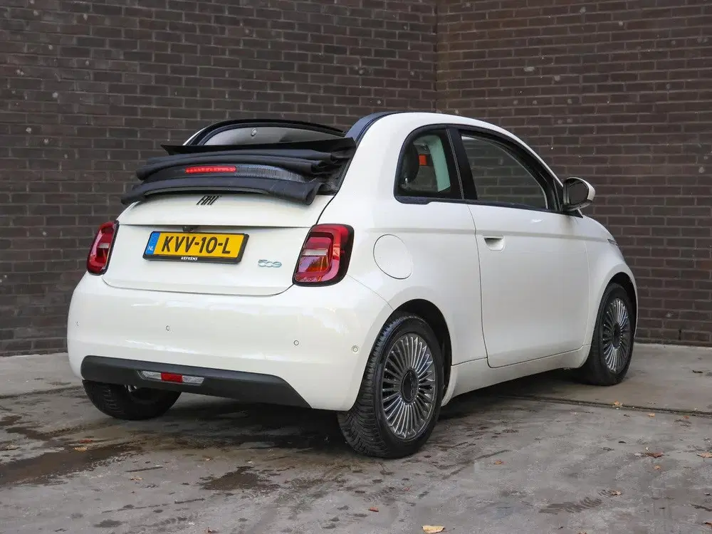 Fiat 500e Icon 42kWh 118pk uit 2024, foto 3