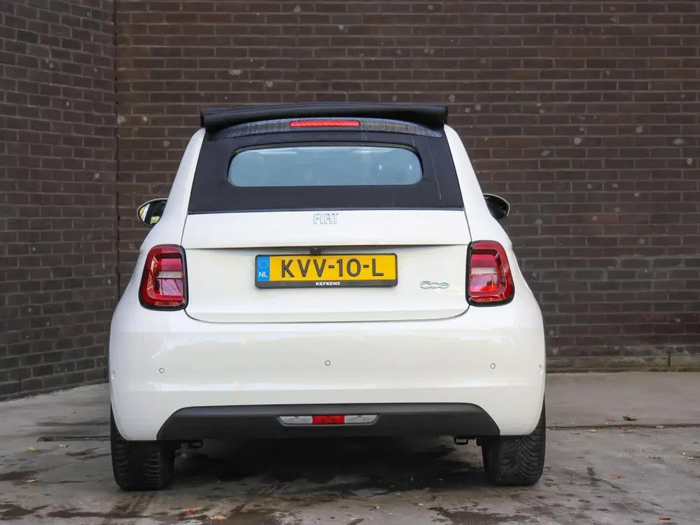 Fiat 500e Icon 42kWh 118pk uit 2024, foto 7