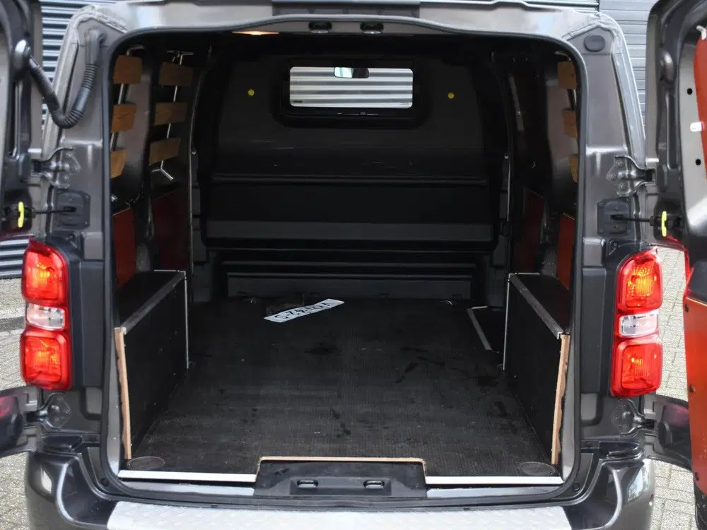 Citroën Jumpy M Driver 2.0 BlueHDI 120pk Automaat TREKHA uit 2021, foto 10