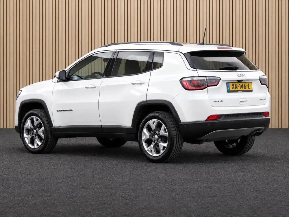 Jeep Compass 1.4 MultiAir Limited 4x4 Automaat uit 2019, foto 2
