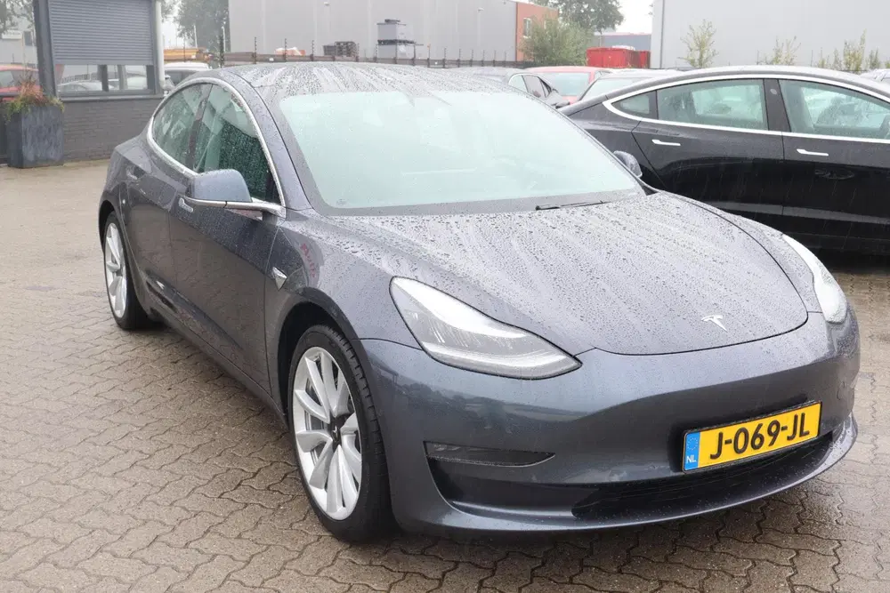Tesla Model 3 Long Range AWD 75 kWh uit 2020, foto 8
