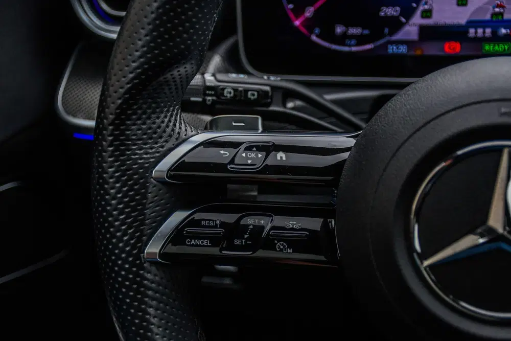 Mercedes-Benz C-Klasse 300 e AMG Line (bj 2022) uit 2022, foto 12