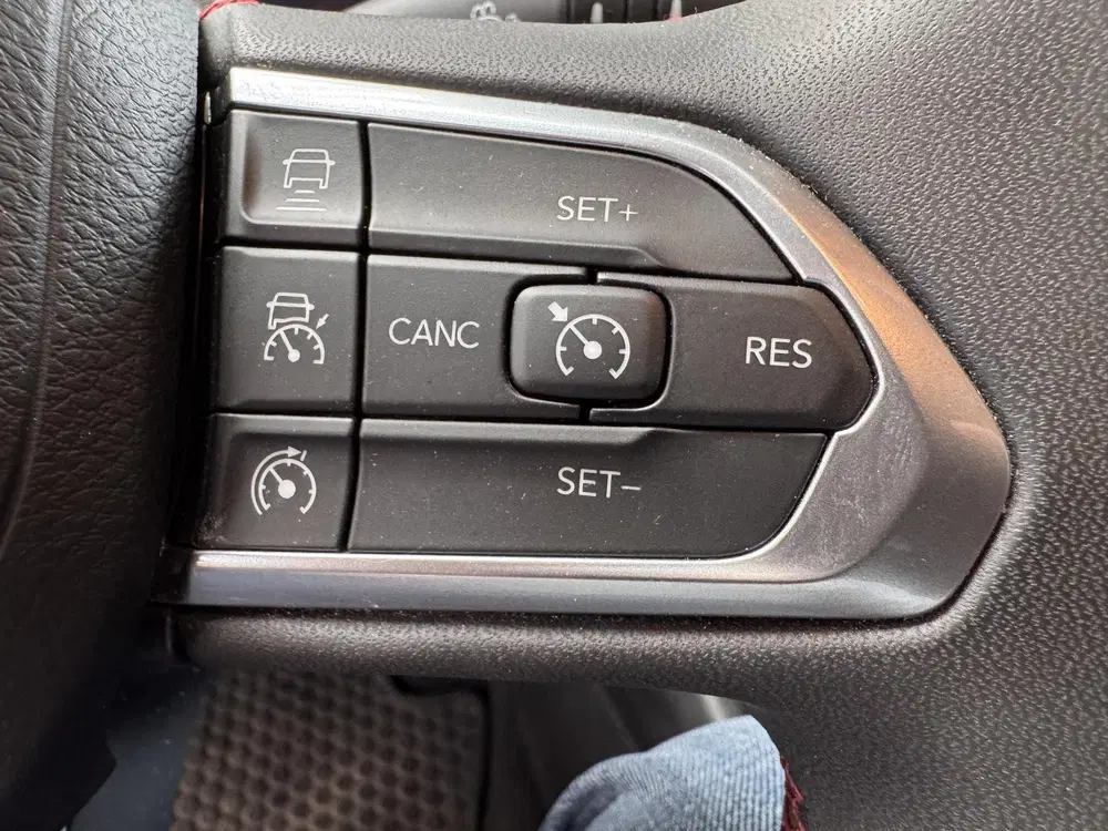 Jeep Compass 4xe 240 Plug-in Hybrid Electric Trailhawk uit 2023, foto 11