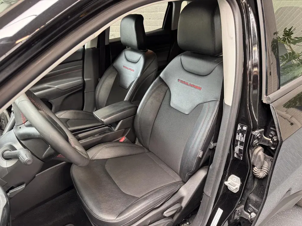 Jeep Compass 4xe 240 Plug-in Hybrid Electric Trailhawk uit 2023, foto 2