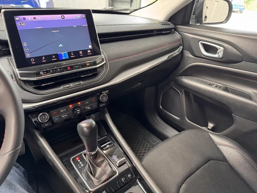 Jeep Compass 4xe 240 Plug-in Hybrid Electric Trailhawk uit 2023, foto 4