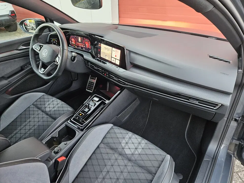 Volkswagen Golf 1.5 eTSI R-Line Business uit 2024, foto 5