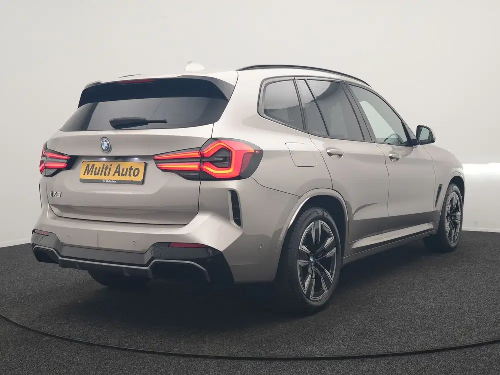 BMW iX3 M Sport 80 kWh 286pk Dealer O.H uit 2024, foto 3