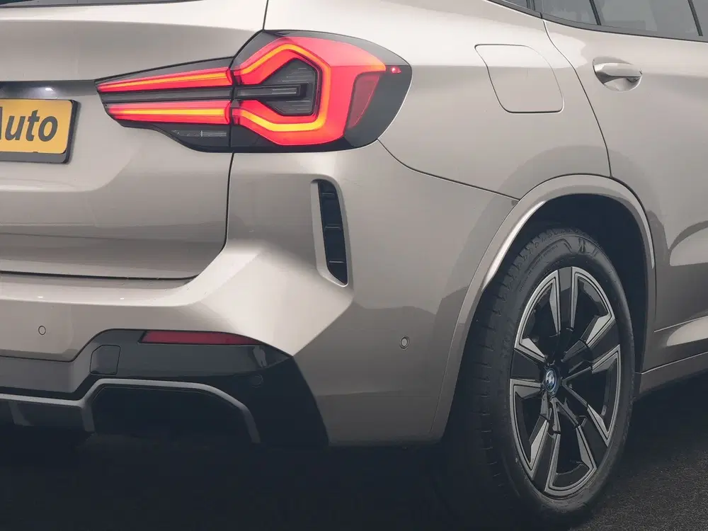 BMW iX3 M Sport 80 kWh 286pk Dealer O.H uit 2024, foto 8