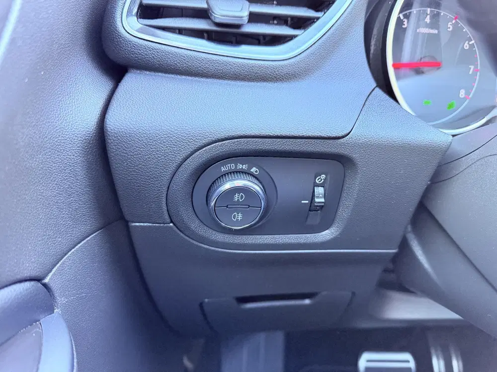 Opel Grandland 1.2 Turbo Ultimate uit 2019, foto 13