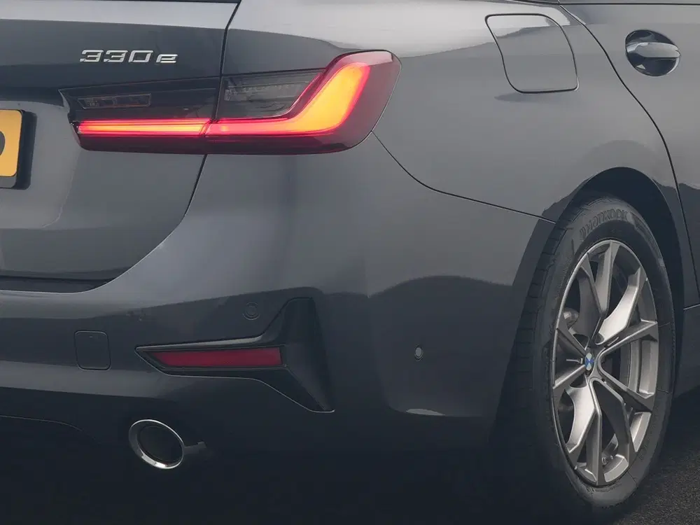 BMW 3-serie 3 Serie Touring 330e Sportline PHEV 293pk uit 2022, foto 8