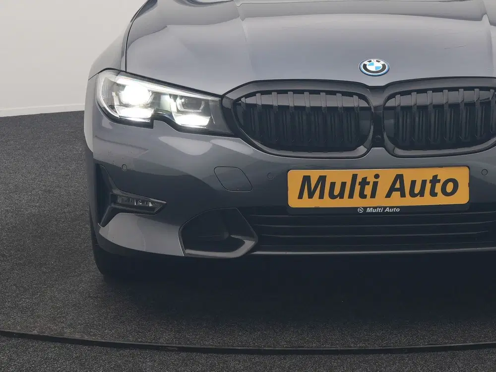 BMW 3-serie 3 Serie Touring 330e Sportline PHEV 293pk uit 2022, foto 9