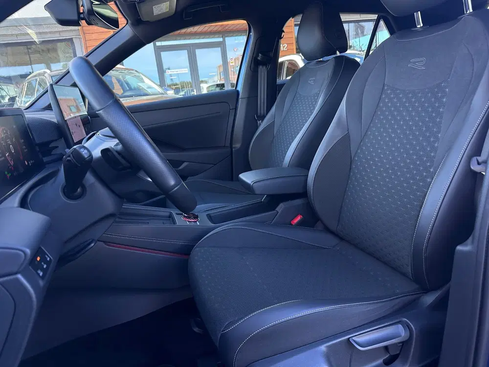 Volkswagen T-Roc 1.5 eTsi 150pk R-Line uit 2026, foto 13