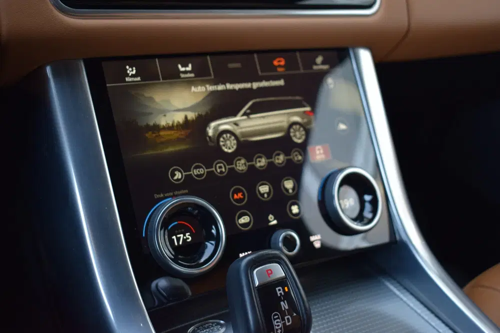 Land Rover Range Rover Sport P400e Limited Edition Panodak uit 2021, foto 12