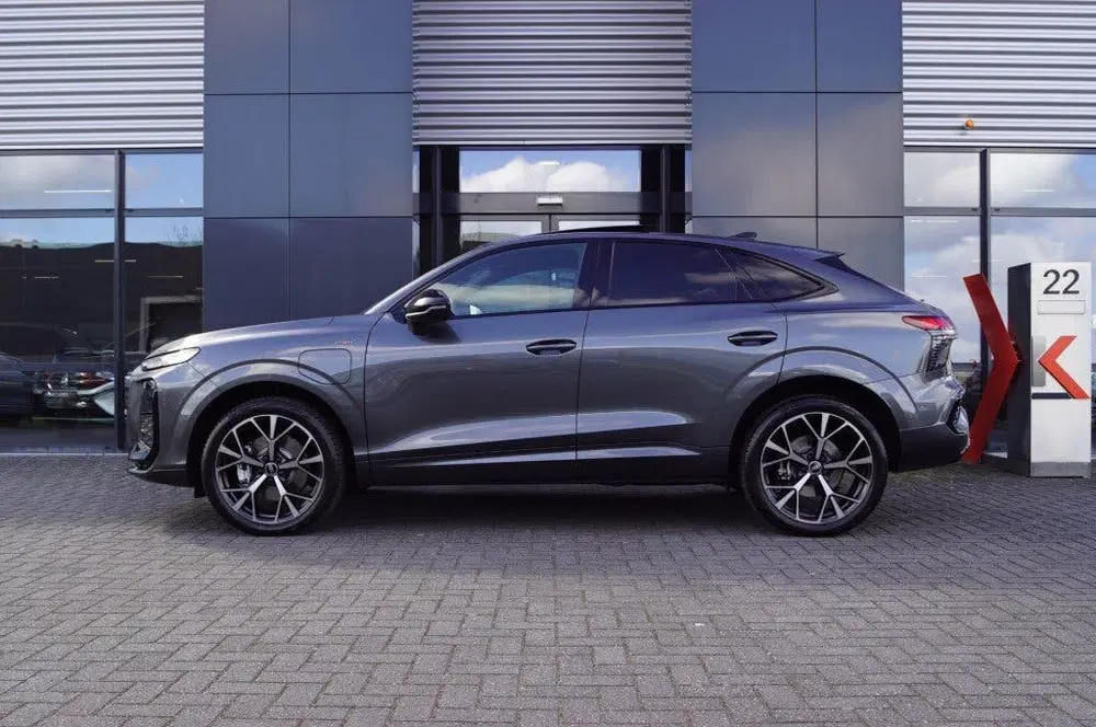 Audi Q3 e-Hybrid S-Line 272pk uit 2026, foto 5