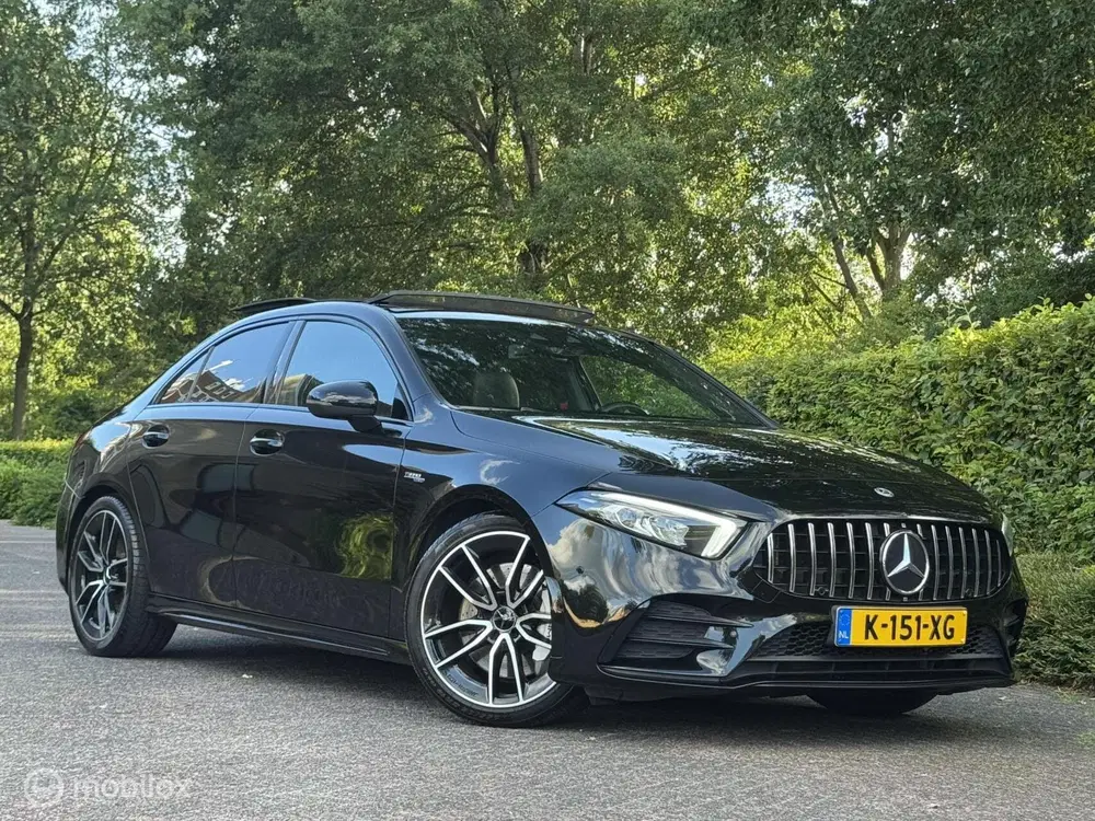 Mercedes-Benz A-Klasse AMG 35 4MATIC Premium uit 2019, foto 2