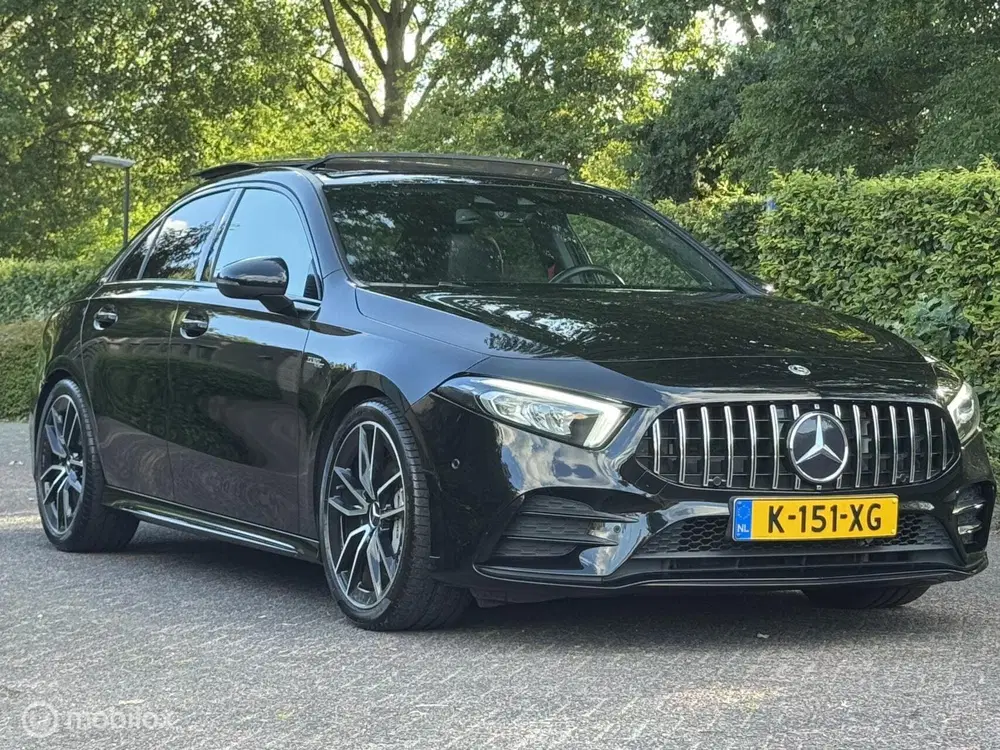 Mercedes-Benz A-Klasse AMG 35 4MATIC Premium uit 2019, foto 3