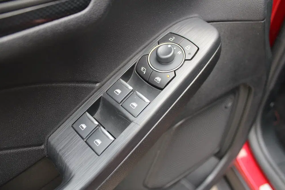Ford Kuga 2.5 PHEV ST-Line X Schuifdak uit 2023, foto 13