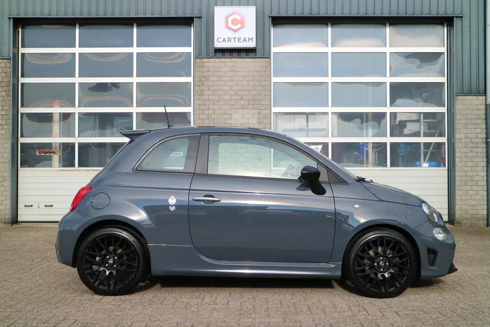 Abarth 595 1.4 T-Jet uit 2019, foto 6