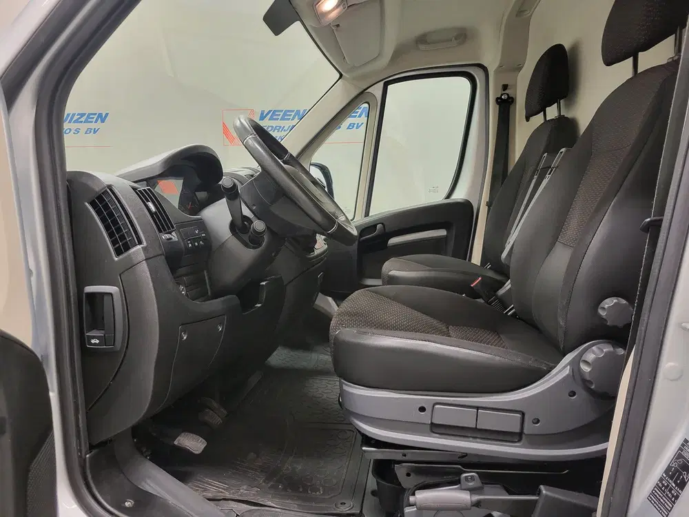 Peugeot Boxer 2.2BlueHDi 140pk L2 uit 2021, foto 5