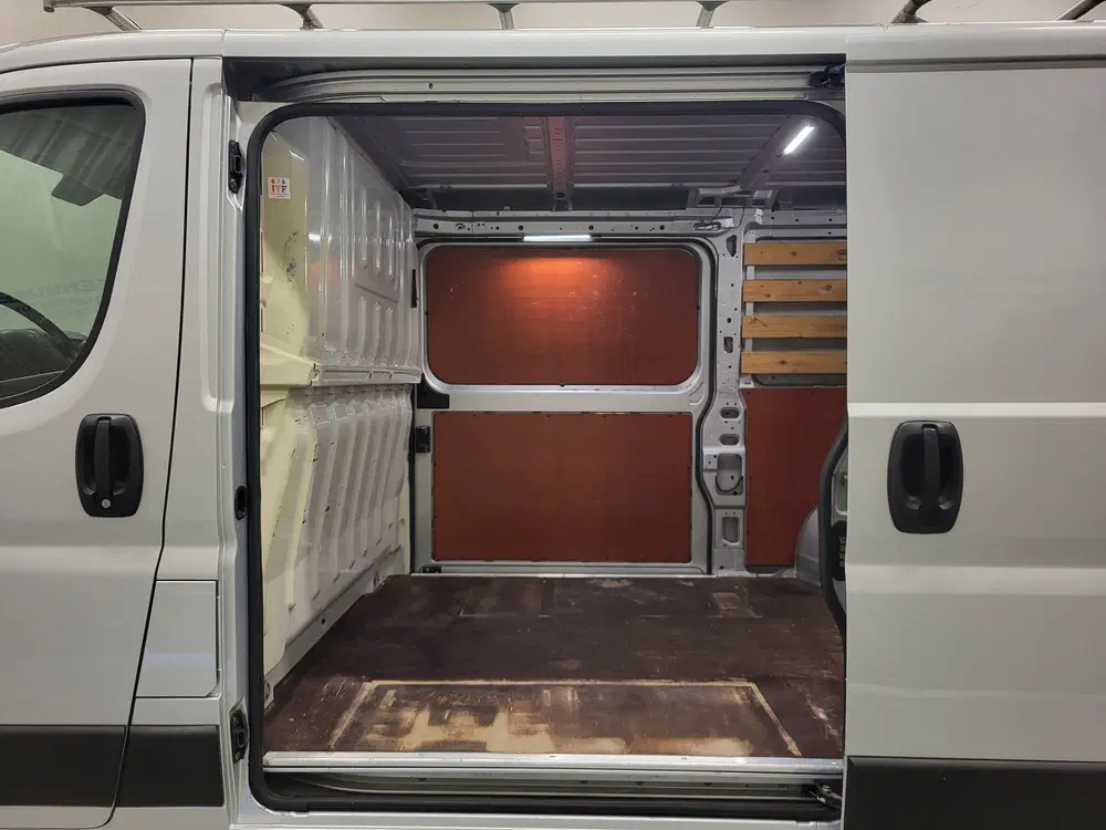 Peugeot Boxer 2.2BlueHDi 140pk L2 uit 2021, foto 6