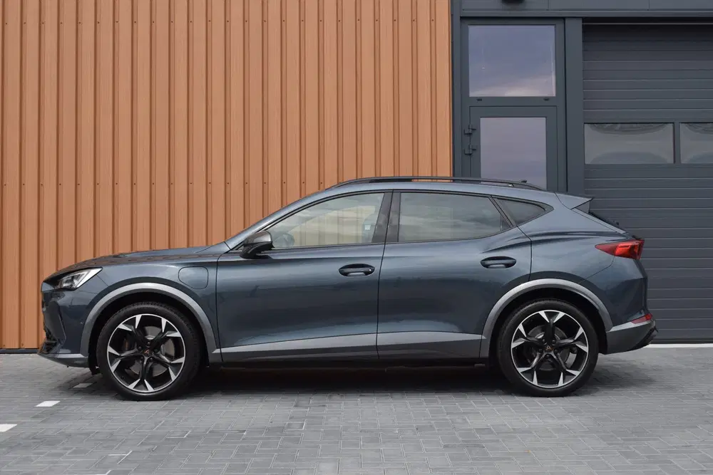 Cupra Formentor 1.4 e-Hybrid 245pk VZ Copper Edition uit 2021, foto 2