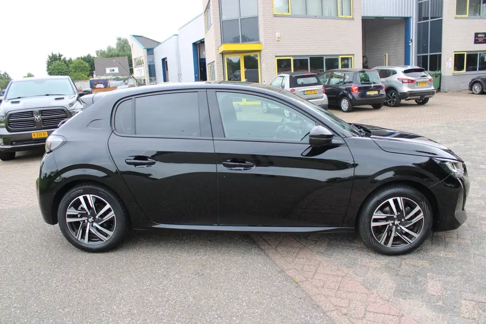 Peugeot 208 1.2 PureTech Allure uit 2020, foto 3